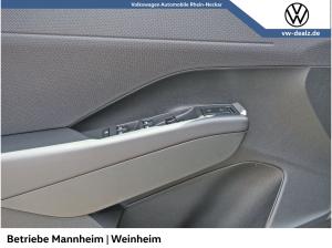 Volkswagen T-Roc Life 1.5 l eTS DSG Klima PDC ACC Allwetter
