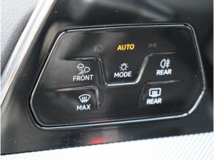 Volkswagen Golf VIII 1.5TSI GTE Kamera Hud BlackStyle TravelAssist