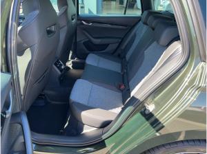Skoda Octavia Combi SPORTLINE 2,0 TDI DSG DCC AHZV ACC *SOFORT*
