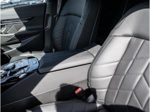 BMW i5 xDrive40 MSport HUD PANO ACC AHK RFK NAVI