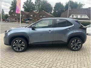 Toyota Yaris Cross NEUES Modell Teamplayer HYBRID ACC SHZ KAM TOTW
