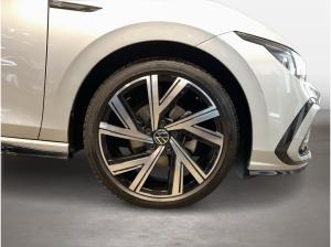 Volkswagen Golf VIII 2.0 TDI DSG R-Line ACC AHK AUT Kam.