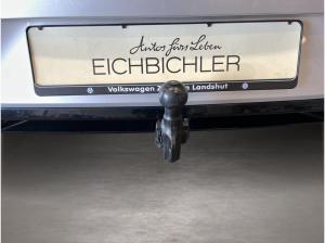 Volkswagen Golf VIII 2.0 TDI DSG R-Line ACC AHK AUT Kam.