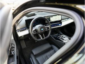 BMW 520 d Tour M-Sport 20 ACC AHK PANO Sitzlüft H&K