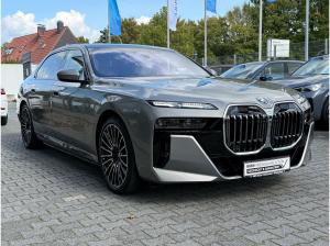 BMW 750 e xDrive M Sport //ExecutiveDrivePro AHK
