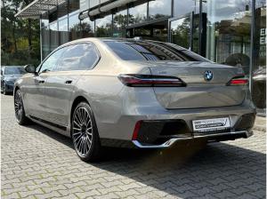 BMW 750 e xDrive M Sport //ExecutiveDrivePro AHK