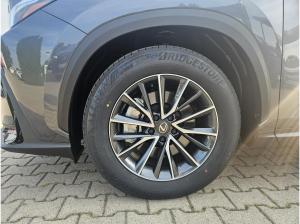 Lexus NX 450h+ E-FOUR Executive