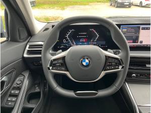 BMW 320 320i Touring AHK/HUD/360 Finanzierung ab 1,49%