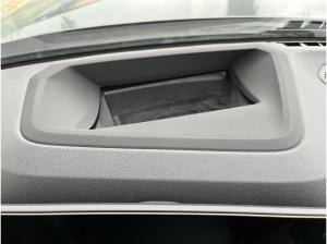 BMW 320 320i Touring AHK/HUD/360 Finanzierung ab 1,49%