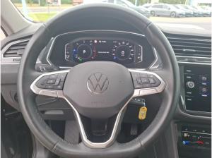 Volkswagen Tiguan TDI Life DSG Matrix AHK Navi AID ACC SHZ PDC