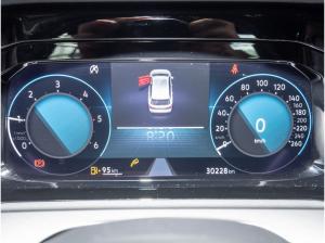 Volkswagen Golf VIII Variant 2.0 TDI Life LED Keyless PDC