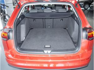 Volkswagen Golf VIII Variant 2.0 TDI Life LED Keyless PDC