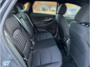 Hyundai i30 Advantage Mild-Hybrid 1.5 T-GDi Advantage*48V*AUTOMATIK*KAMERA*DAB*SHZ*