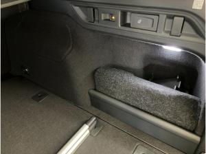 Skoda Superb Combi L&K 2,0 TDI DSG *STANDHEIZUNG AHZV* SOFORT VERFÜGBAR