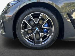 BMW i4 xDrive40 Gran Coupe HiFi* LED* Klimaautomatik*