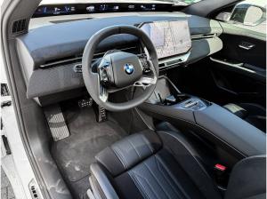 BMW iX3 40 SOFORT VERFÜGBAR * M Sport Pro * AC-Laden Professional (22kwh AC) * harman/kardon * Panoramadach