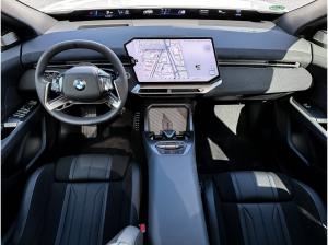 BMW iX3 40 SOFORT VERFÜGBAR * M Sport Pro * AC-Laden Professional (22kwh AC) * harman/kardon * Panoramadach