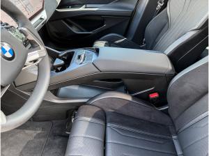 BMW iX3 40 SOFORT VERFÜGBAR * M Sport Pro * AC-Laden Professional (22kwh AC) * harman/kardon * Panoramadach