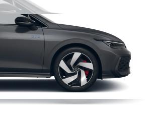 Volkswagen Golf GTE 1,5 l eHybrid AHK*LEDER*GLASDACH*DCC*WINTERRÄDER