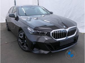 BMW 520 520d 💥 M Sport 20" Sitzbelüft. Lenkradhzg. H/K Standhzg. 💥