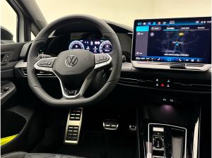 Volkswagen Golf 1.5 eTSI R-Line DSG Travel Assist Navi