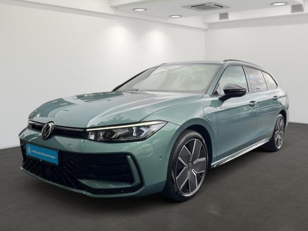 Volkswagen Passat Variant R-Line 1.5 TSI eHybrid DSG - Area View HUD Matrix-LED AHK SHZ Navi IQ.Drive LM CarPlay