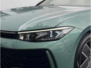 Volkswagen Passat Variant R-Line 1.5 TSI eHybrid DSG - Area View HUD Matrix-LED AHK SHZ Navi IQ.Drive LM CarPlay