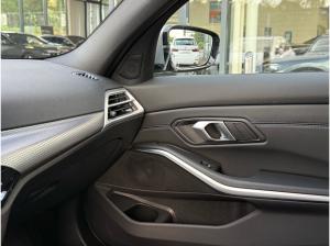 BMW 330 e xDrive Limousine M Sport //Stop&Go HiFi Adapt.LED