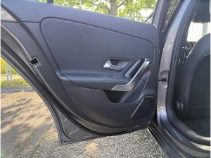 Mercedes-Benz A 180 MBUX*KAM*LED*SHZ