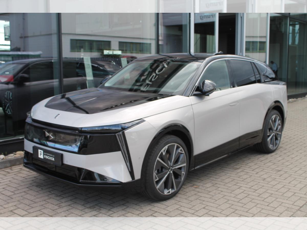 DS Automobiles N°7