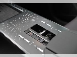 DS Automobiles N°7 LA PREMIÈRE • E-TENSE FWD 230 PS