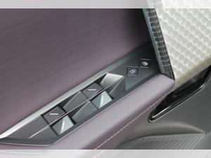 DS Automobiles N°7 LA PREMIÈRE • E-TENSE FWD 230 PS