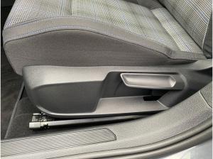 Volkswagen Golf VIII GTE 1.5 eHybrid DSG Matrix AHK Navi HuD ACC AreaView