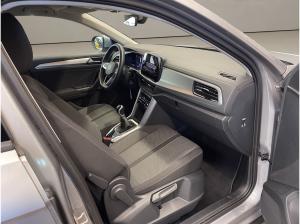Volkswagen T-Roc 1.0 TSI Life ACC Kam. Virtual KlimaA. LED