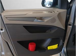 Volkswagen Multivan Life 8-Sitzer !