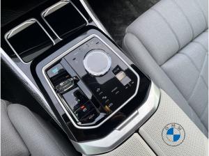 BMW i7 M70 xDrive 🧨 21" Individual Two-Tone Lackierung  Fond TV   🧨