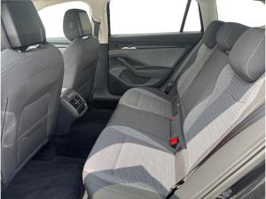 Skoda Superb Combi 2.0 TDI DSG Selection MATRIX NAVI AHK PDC RÜFA SHZ FAHRERASSIST