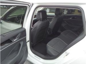 Volkswagen Passat Variant ELEGANCE 4M 2.0TDI .DSG.MATRIX.NAVI.5JGARANTIE.AHK.KAMERA.HUD.ACC.PDC