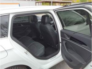 Volkswagen Passat Variant ELEGANCE 4M 2.0TDI .DSG.MATRIX.NAVI.5JGARANTIE.AHK.KAMERA.HUD.ACC.PDC