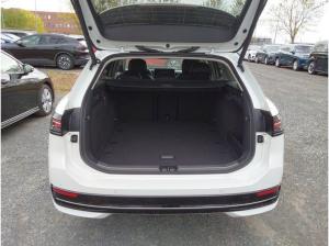 Volkswagen Passat Variant ELEGANCE 4M 2.0TDI .DSG.MATRIX.NAVI.5JGARANTIE.AHK.KAMERA.HUD.ACC.PDC
