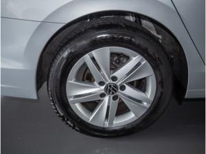 Volkswagen Golf VIII Variant 2.0 TDI Life Navi Keyless LED+