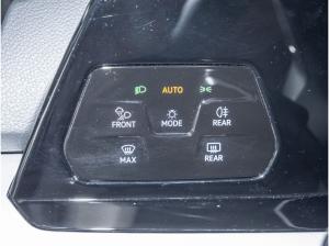 Volkswagen Golf VIII Variant 2.0 TDI Life Navi Keyless LED+