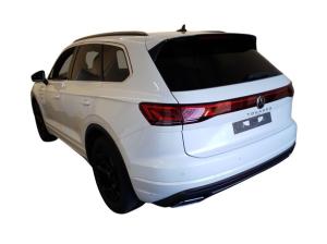 Volkswagen Touareg Elegance 3.0TDI +AHK+LUFT+PANO+ASSISTS+