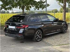 BMW 530 e xDrive Touring M Sport *LASER*HUD*PANO*AHK