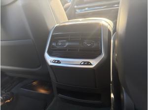 BMW 740 d xDrive M Sport STANDHEIZUNG,PGSD SKY LOUNGE,AUTOBAHN ASSIS,360 GRAD KAMERA,B&W SOUND