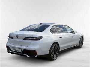 BMW 740 d xDrive M Sport STANDHEIZUNG,PGSD SKY LOUNGE,AUTOBAHN ASSIS,360 GRAD KAMERA,B&W SOUND