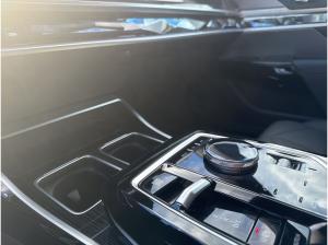 BMW 740 d xDrive M Sport STANDHEIZUNG,PGSD SKY LOUNGE,AUTOBAHN ASSIS,360 GRAD KAMERA,B&W SOUND