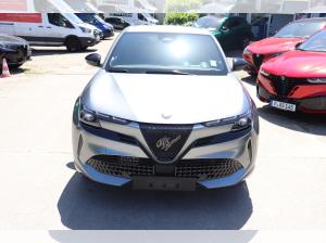 Alfa Romeo Junior **Sommerschlussleasing** Sprint 145PS Ibrida
