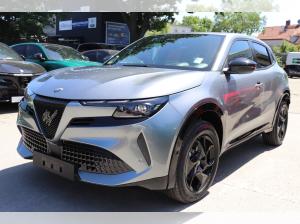Alfa Romeo Junior **Sommerschlussleasing** Sprint 145PS Ibrida