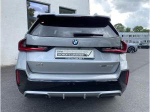 BMW X1 sDrive20d M Sport Pro || AHK Pano Aktivsitz el.Sitz Kamera